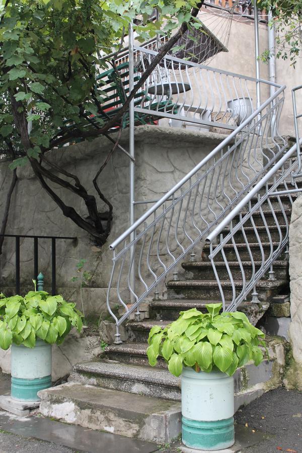 Hotel Mariko Borjomi Exterior foto